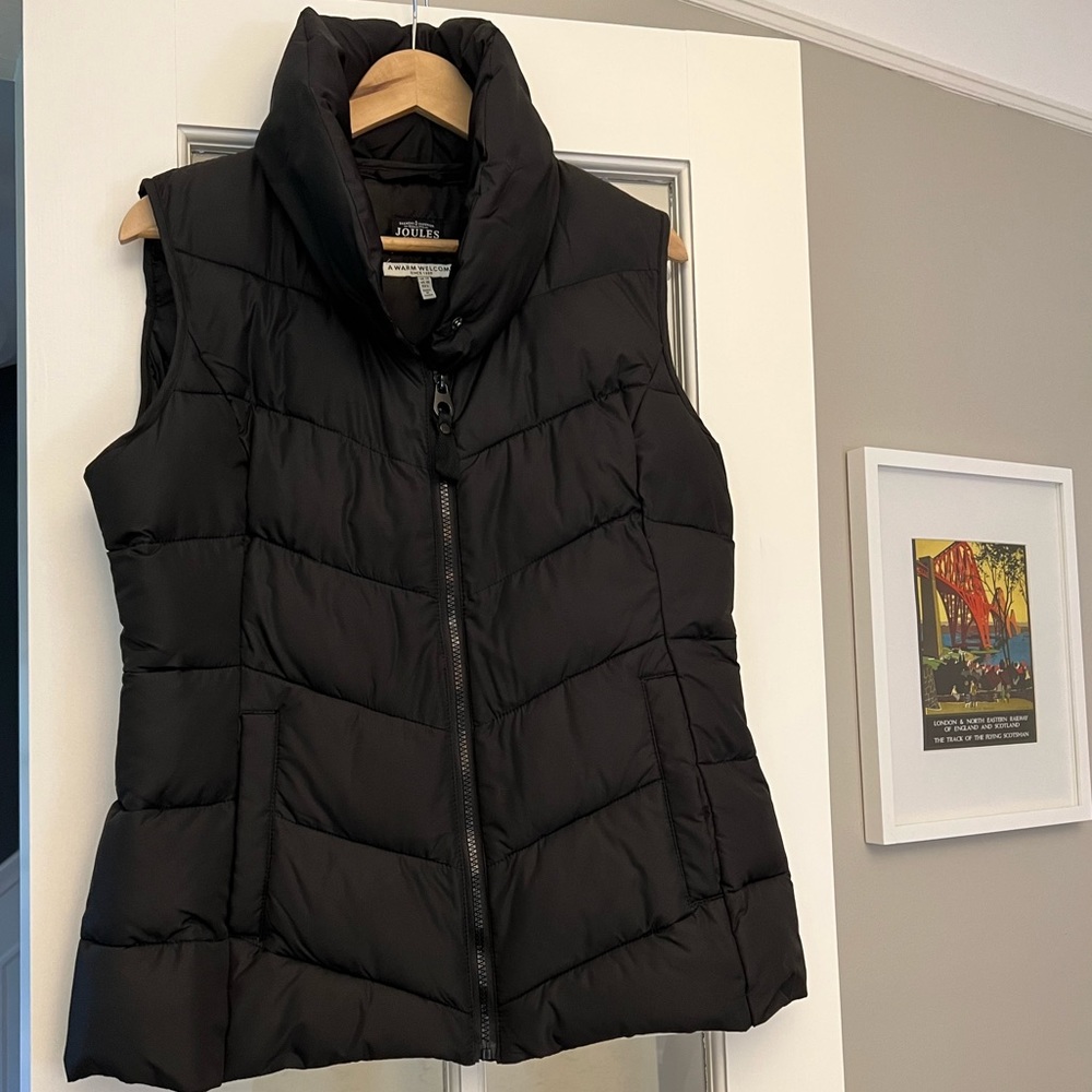 Joules women’s puffer vest / gilet - black - Size 10 US.